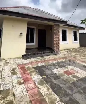4bdrm Bungalow in Shell Cooperative, Port-Harcourt for rent
