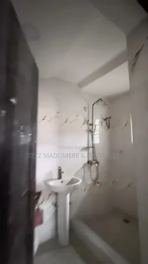 4bdrm Bungalow in Shell Cooperative, Port-Harcourt for rent