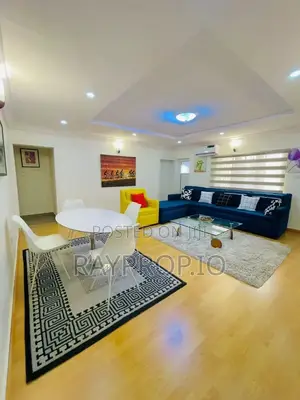 792032rn - 3 Bedroom Shortlet in Surulere