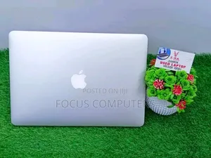 Laptop Apple MacBook Air 2015 4GB Intel Core i5 SSD 128GB