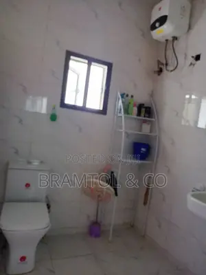 3bdrm Block of Flats in With Bq, Jabi for rent