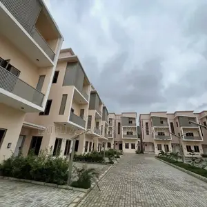 4bdrm Duplex in Dawaki for sale