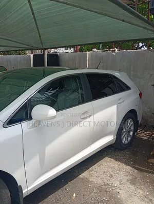 Toyota Venza AWD 2010 White