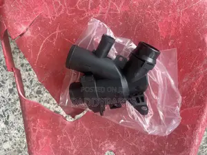 Land Rover Lr4 Thermostat Housing 2010-2013