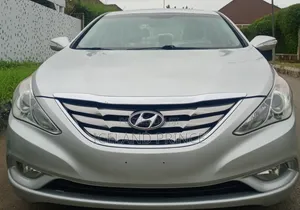 Hyundai Sonata Limited 2.0T Sedan (2.0L 4cyl 6A) 2011 Silver