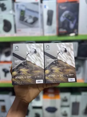 Green Lion Gan Premium Uk Plug Wall Charger - Gray