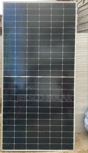 Original Jinko 585w, 144cells, New.