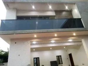 Balcony 10mm Tampered Glass