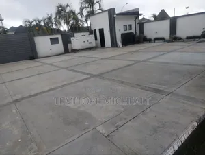 6bdrm Duplex in Main Gusape, Guzape District for rent