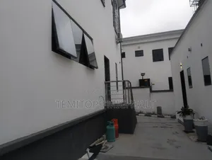 6bdrm Duplex in Main Gusape, Guzape District for rent