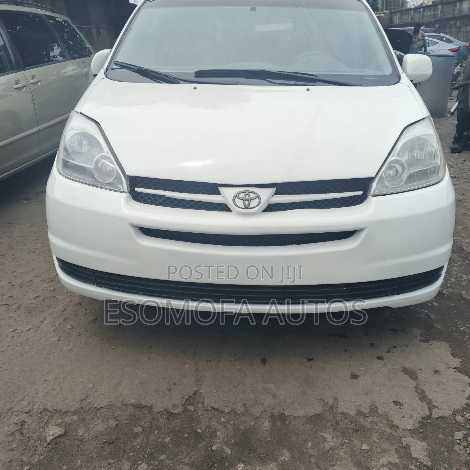 Toyota Sienna 2005 White in Apapa - Cars, Esomofa Autos (julius Bello ...