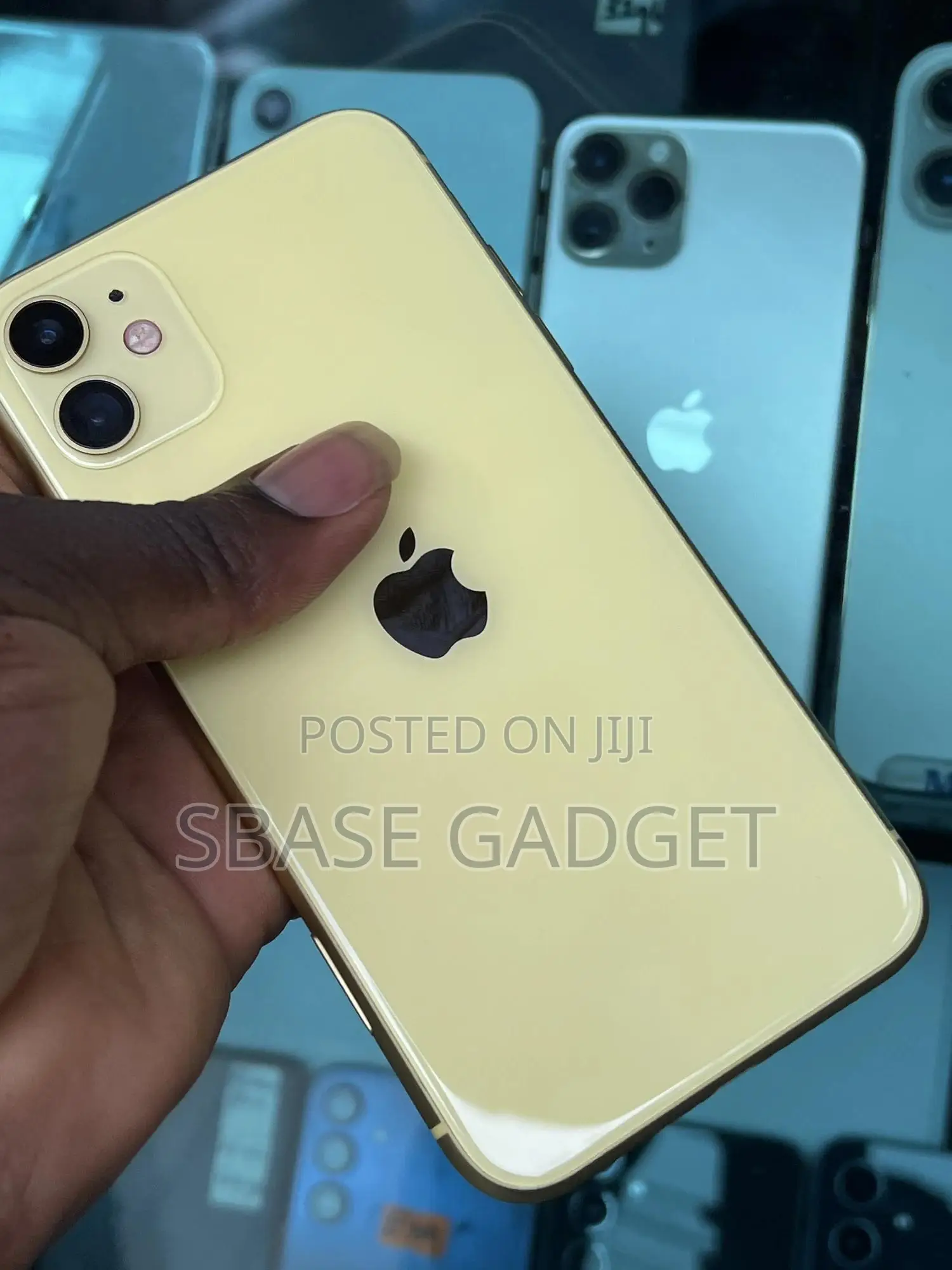 Apple iPhone 11 64 GB Yellow