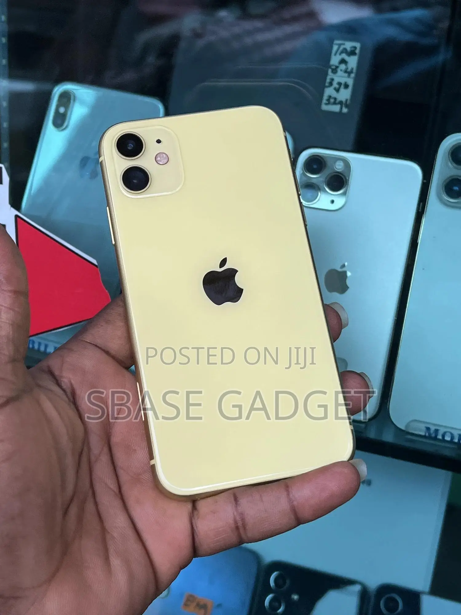 Apple iPhone 11 64 GB Yellow