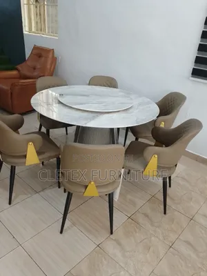 Quality Marble Top Round Dining Table by 6 Seaters