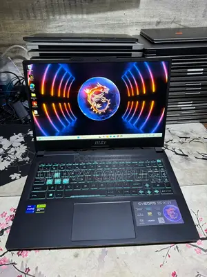 Laptop MSI Cyborg 15 32GB Intel Core I7 SSD 512GB