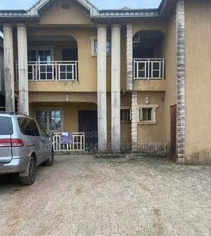 3bdrm Block of Flats in Ipaja / Ipaja for sale