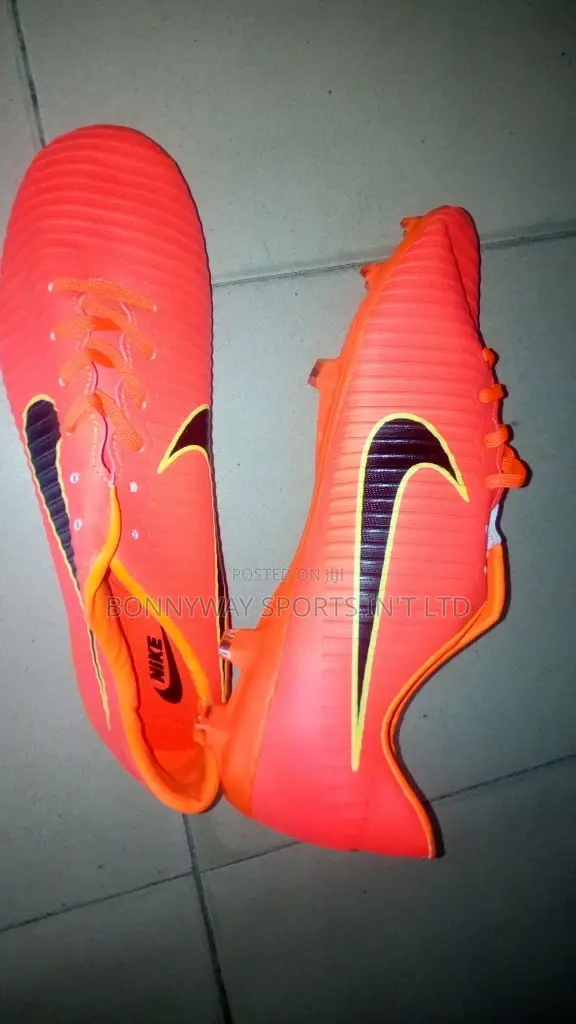 Get Ur Good Quality Leather Boot Hear