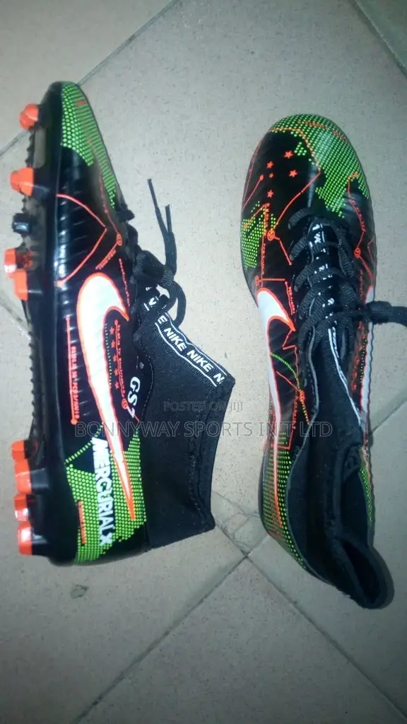 Get Ur Good Quality Leather Boot Hear
