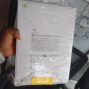 New Apple iPad (2025) 128 GB