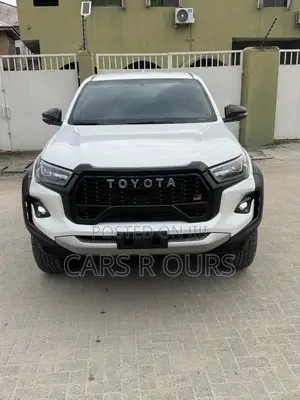 New Toyota Hilux 2024 White
