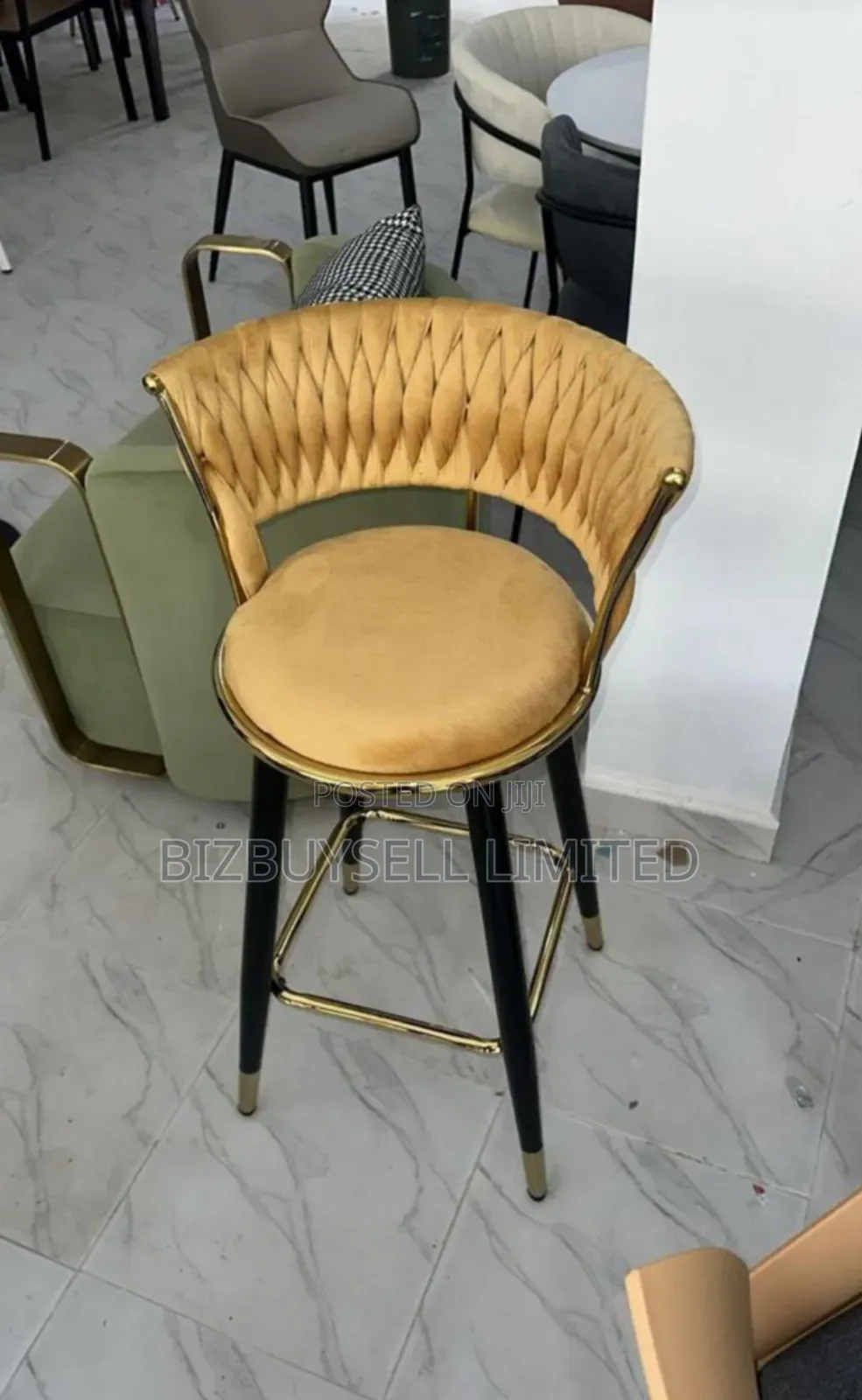 Executive Bar Stool.
