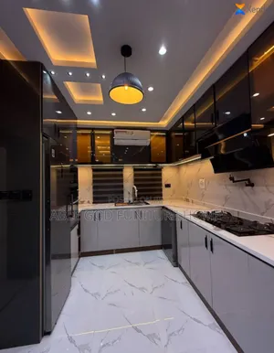 Classic Kitchen Cabinets