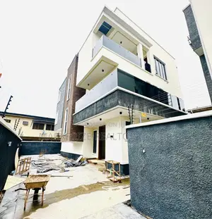 5bdrm Duplex in Adeniyi Jones Ikeja for sale