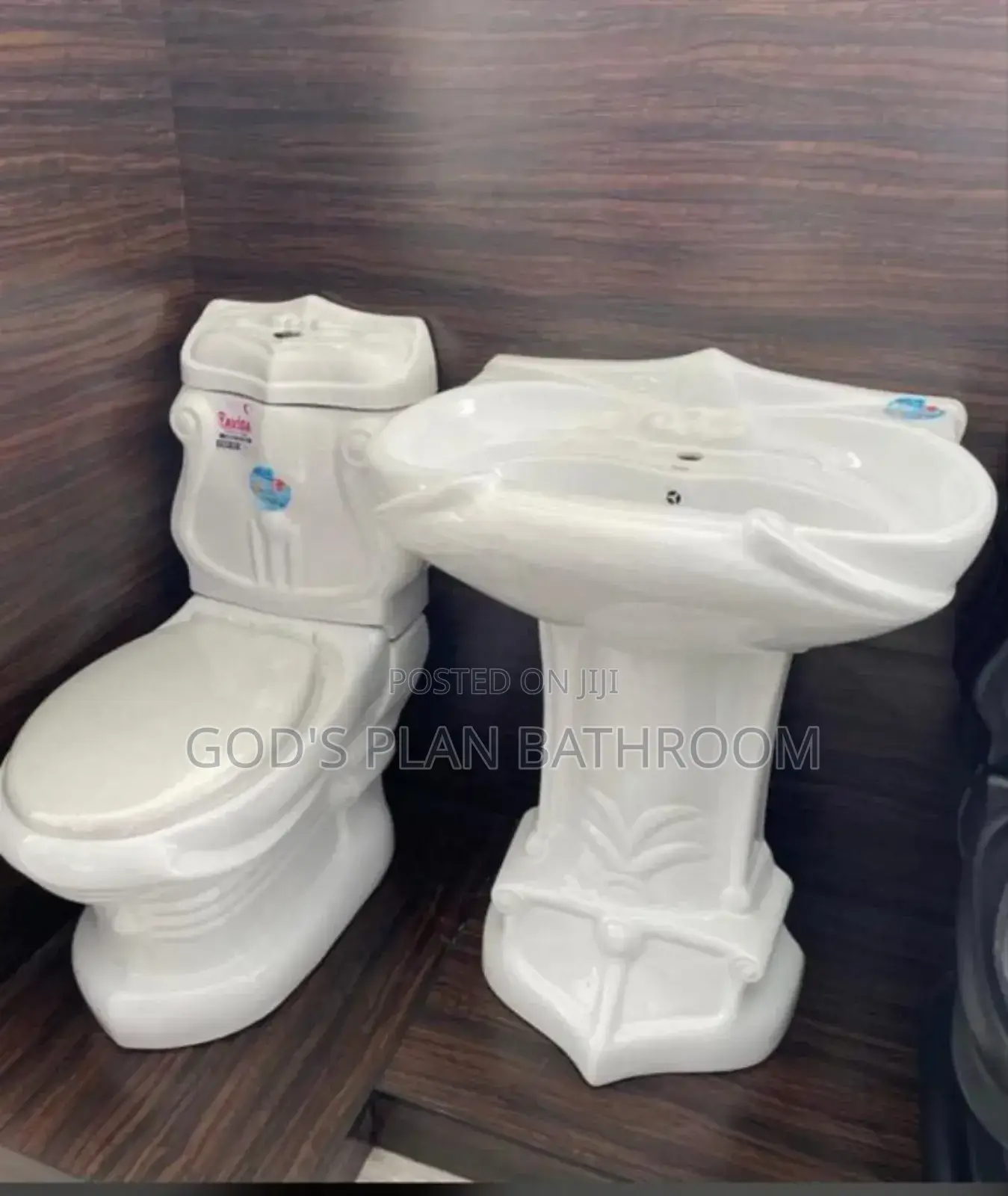 Executive King Toilet Set
