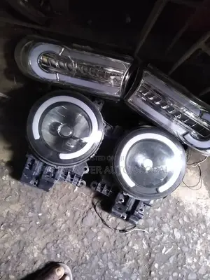 Fj Cruiser Front Body Upgrading Kit.