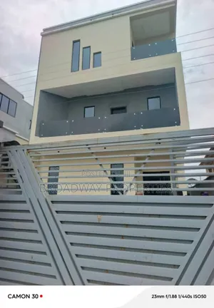 5bdrm Duplex in Magodo, GRA Phase 2 Shangisha for sale