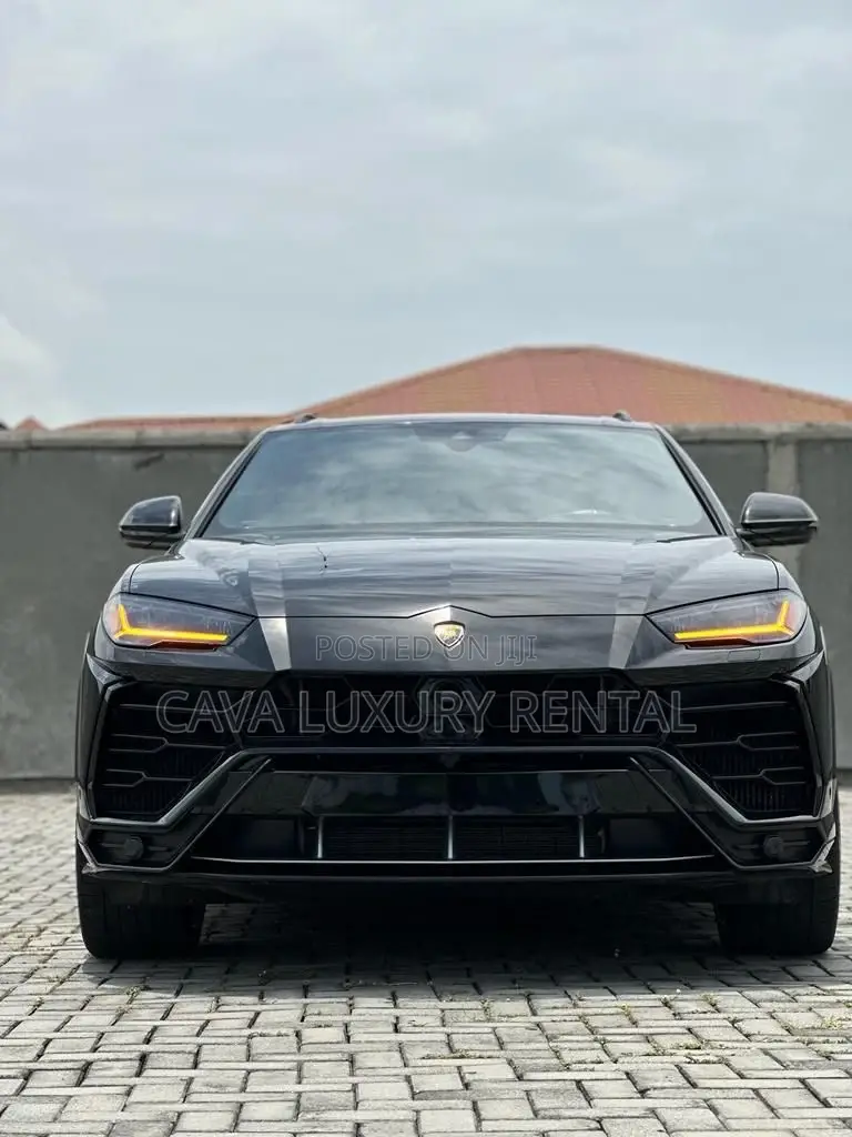 Rent Lamborghini Urus 2023