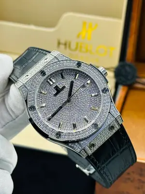 Hublot Quality Luxury Men Iced Genuine Leather Wristwatch