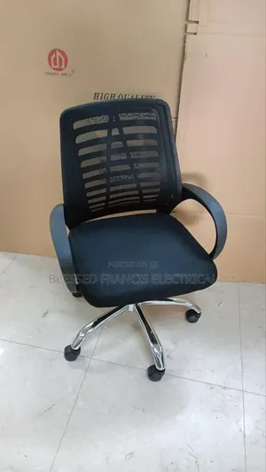 Victory Chair With Headdress