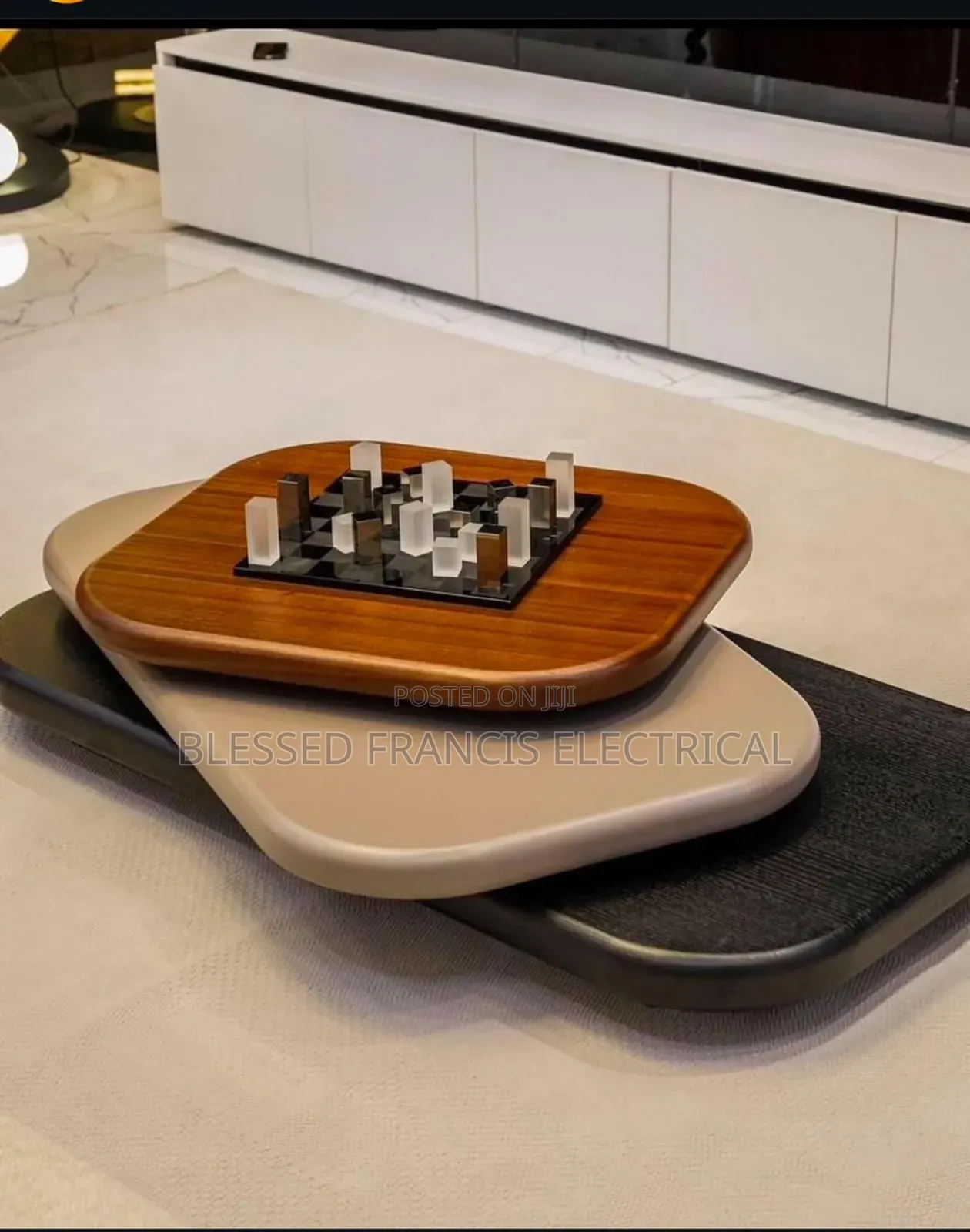 New Luxurious Center Table