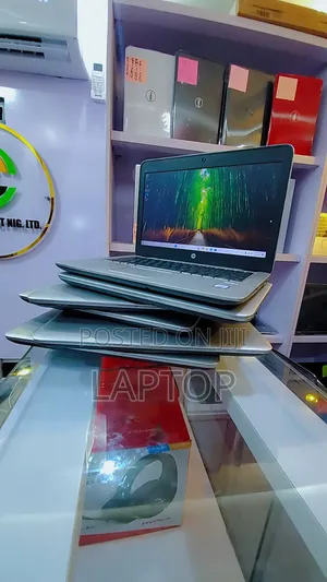 Laptop HP EliteBook 820 G3 8GB Intel Core I5 SSD 256GB