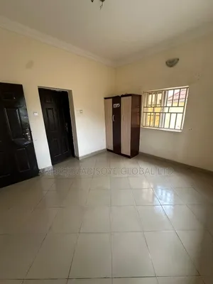3bdrm Apartment in In An Estate Beside for rent