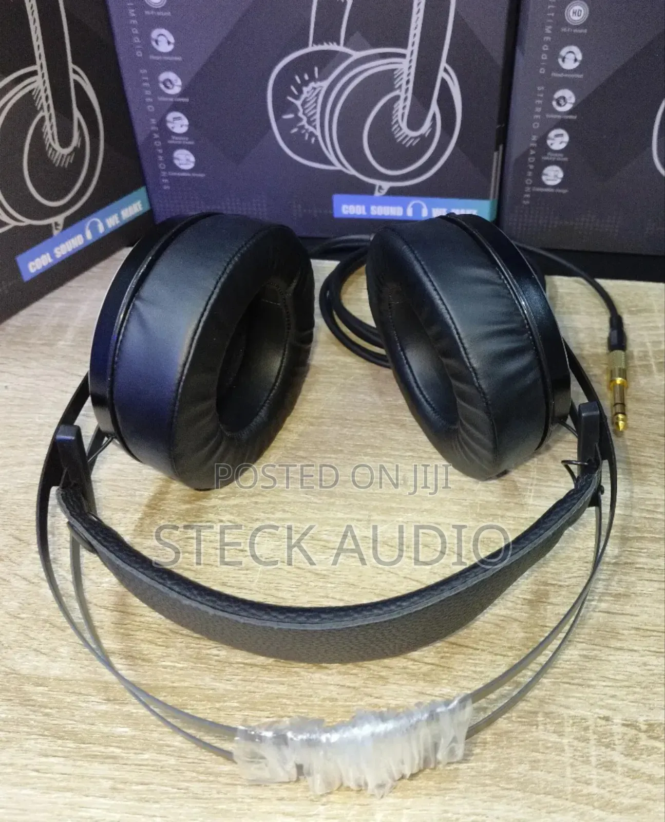 Professional Kubite Headphone for Audio and Studio Sound Recording