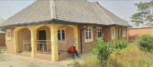 3bdrm Bungalow in Odo Ona for sale