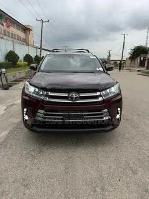 Toyota Highlander Limited Platinum 4x4 V6 (3.5L 6cyl 8A) 2017 Burgundy