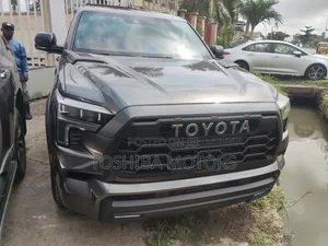 Toyota Sequoia Platinum 4WD 2024 Black
