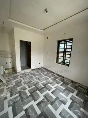 Studio Apartment in Onike Yaba for sale