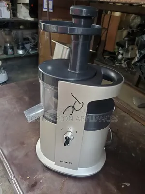 Philips Heavy-Duty Slow Juicer Masticating Machine