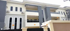 Glass/Stainless Balcony