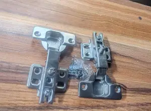 Cabinet Hinges