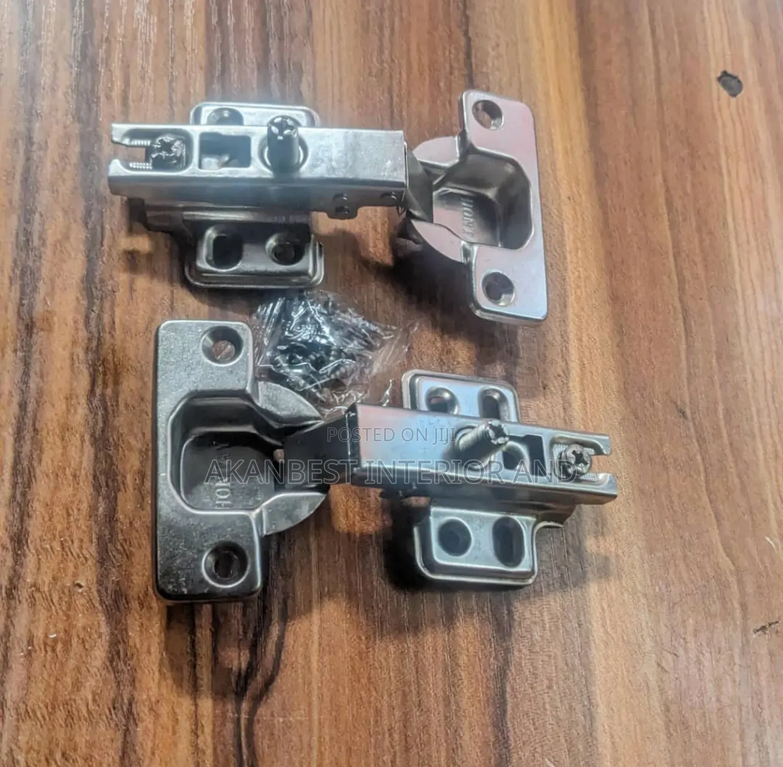 Cabinet Hinges