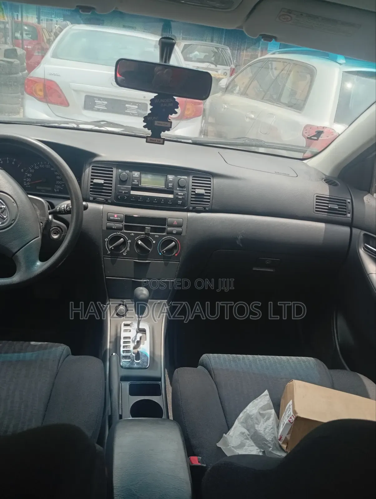 Toyota Corolla Liftback 2004 Silver