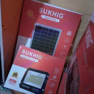 200 Watts Solar Flood Light