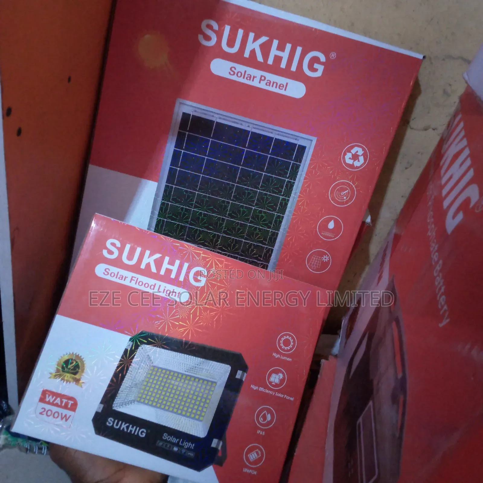 200 Watts Solar Flood Light