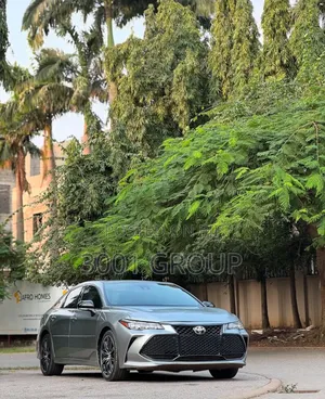 Toyota Avalon XSE 2020 Silver