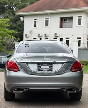 Mercedes-Benz C300 2015 Silver